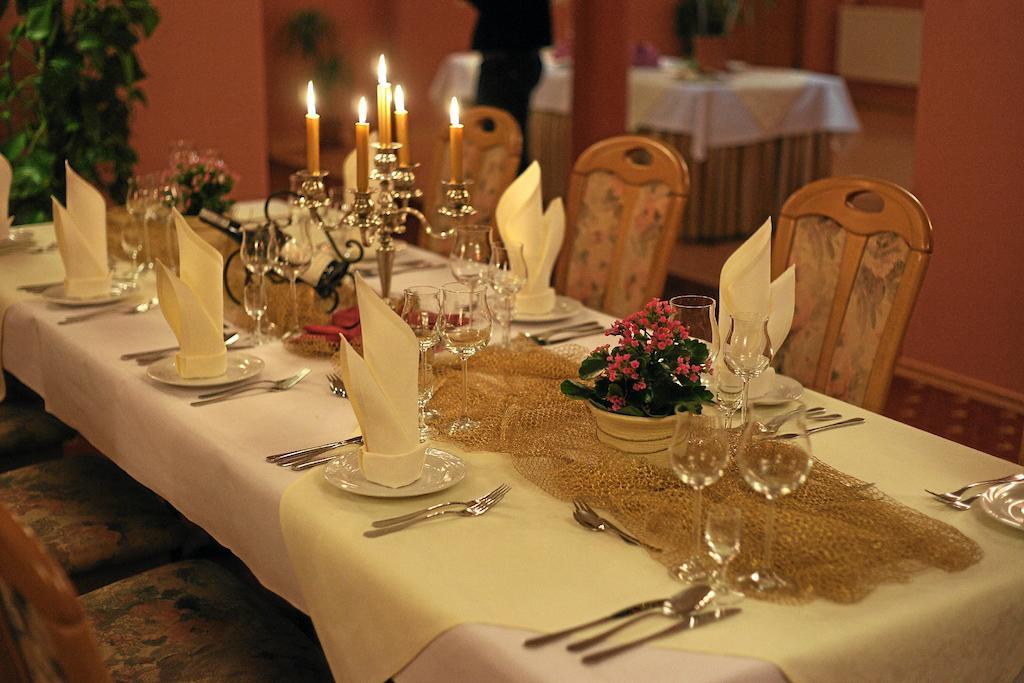 פוזנן Hotel Grodzki מראה חיצוני תמונה