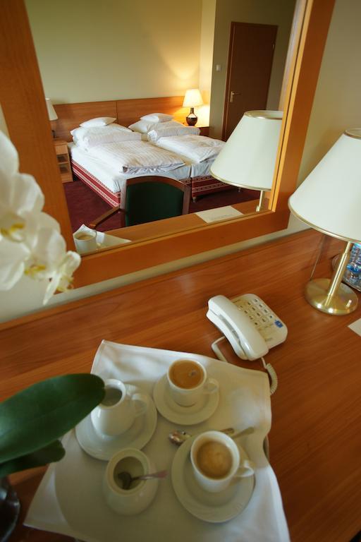 פוזנן Hotel Grodzki מראה חיצוני תמונה